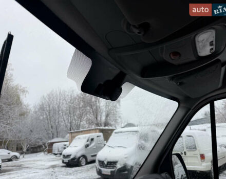 Белый Рено Мастер, объемом двигателя 0 л и пробегом 207 тыс. км за 18700 $, фото 34 на Automoto.ua