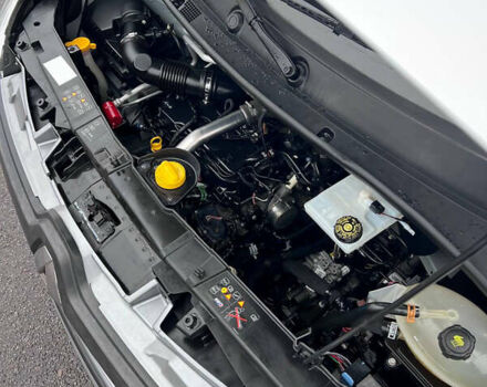 Белый Рено Мастер, объемом двигателя 2.3 л и пробегом 344 тыс. км за 17500 $, фото 47 на Automoto.ua