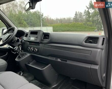 Белый Рено Мастер, объемом двигателя 2.3 л и пробегом 235 тыс. км за 18799 $, фото 29 на Automoto.ua
