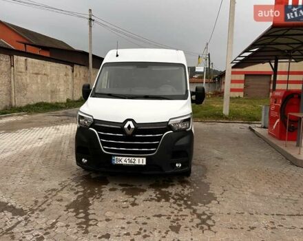 Белый Рено Мастер, объемом двигателя 2.3 л и пробегом 215 тыс. км за 16999 $, фото 3 на Automoto.ua