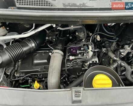 Белый Рено Мастер, объемом двигателя 2.3 л и пробегом 235 тыс. км за 18799 $, фото 22 на Automoto.ua