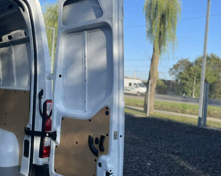 Белый Рено Мастер, объемом двигателя 2.3 л и пробегом 135 тыс. км за 20600 $, фото 10 на Automoto.ua