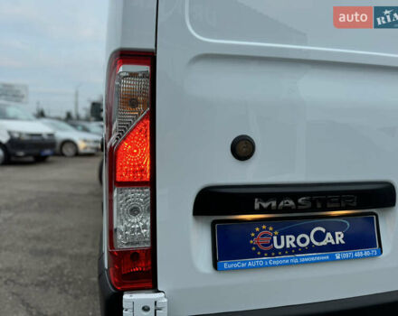 Белый Рено Мастер, объемом двигателя 2.3 л и пробегом 174 тыс. км за 21500 $, фото 25 на Automoto.ua