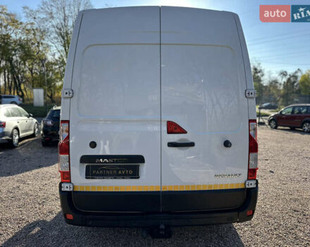 Білий Рено Мастєр, об'ємом двигуна 2.3 л та пробігом 226 тис. км за 20200 $, фото 12 на Automoto.ua