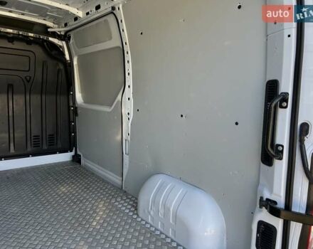 Білий Рено Мастєр, об'ємом двигуна 2.3 л та пробігом 198 тис. км за 18699 $, фото 14 на Automoto.ua