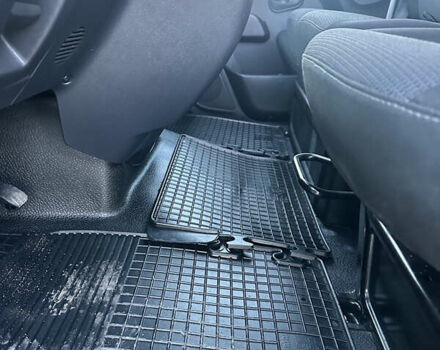 Білий Рено Мастєр, об'ємом двигуна 2.3 л та пробігом 201 тис. км за 18700 $, фото 41 на Automoto.ua