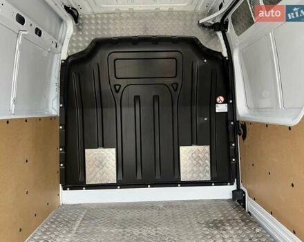 Белый Рено Мастер, объемом двигателя 2.3 л и пробегом 235 тыс. км за 18799 $, фото 27 на Automoto.ua