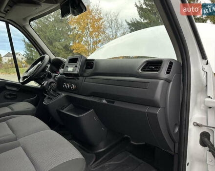 Білий Рено Мастєр, об'ємом двигуна 2.3 л та пробігом 190 тис. км за 19200 $, фото 20 на Automoto.ua