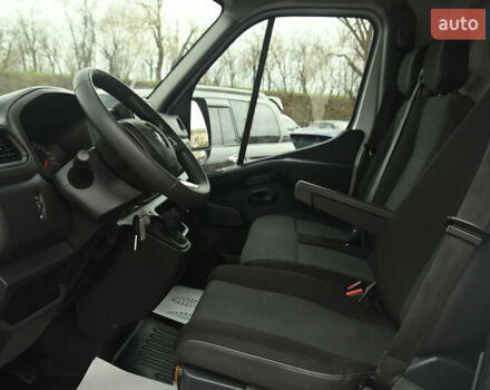 Белый Рено Мастер, объемом двигателя 2.3 л и пробегом 217 тыс. км за 19999 $, фото 22 на Automoto.ua