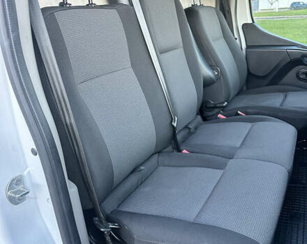 Білий Рено Мастєр, об'ємом двигуна 2.3 л та пробігом 201 тис. км за 18700 $, фото 60 на Automoto.ua