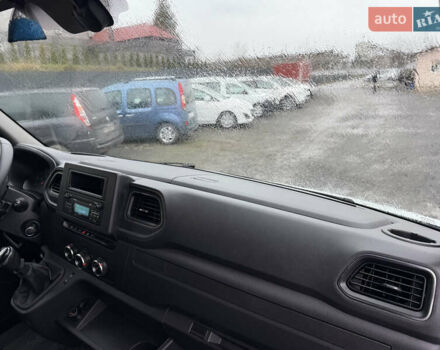 Белый Рено Мастер, объемом двигателя 0 л и пробегом 193 тыс. км за 23900 $, фото 33 на Automoto.ua