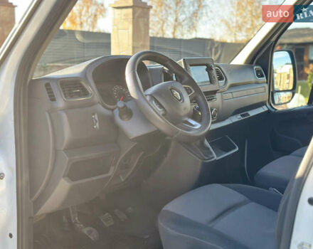 Белый Рено Мастер, объемом двигателя 2.5 л и пробегом 155 тыс. км за 20000 $, фото 18 на Automoto.ua