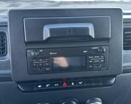 Білий Рено Мастєр, об'ємом двигуна 2.3 л та пробігом 201 тис. км за 18700 $, фото 48 на Automoto.ua