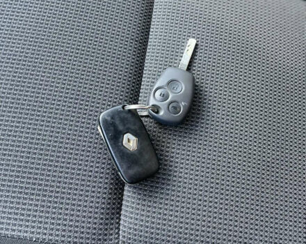 Белый Рено Мастер, объемом двигателя 2.3 л и пробегом 135 тыс. км за 20600 $, фото 38 на Automoto.ua