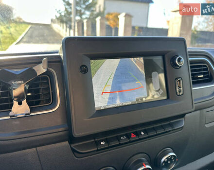 Белый Рено Мастер, объемом двигателя 2.5 л и пробегом 155 тыс. км за 20000 $, фото 16 на Automoto.ua