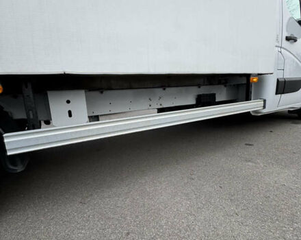 Белый Рено Мастер, объемом двигателя 2.3 л и пробегом 252 тыс. км за 24700 $, фото 9 на Automoto.ua