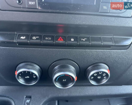 Білий Рено Мастєр, об'ємом двигуна 2.3 л та пробігом 201 тис. км за 18700 $, фото 49 на Automoto.ua