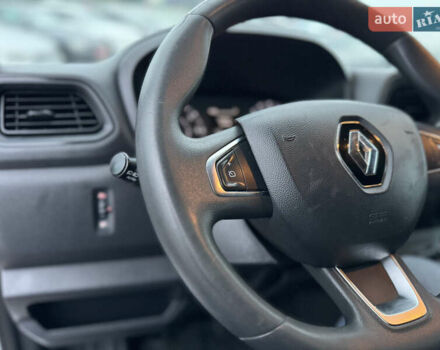 Белый Рено Мастер, объемом двигателя 2.3 л и пробегом 174 тыс. км за 21500 $, фото 79 на Automoto.ua