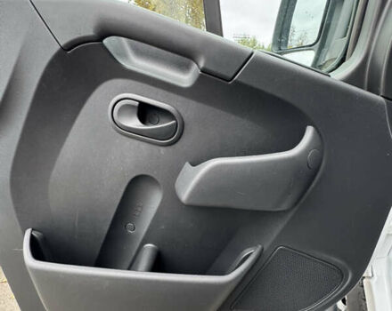 Рено Мастер 2020 в Киеве на Automoto.ua Белый Рено Мастер, объемом двигателя 2.3 л и пробегом 252 тыс. км за 25700 $, фото 12 на Automoto.ua