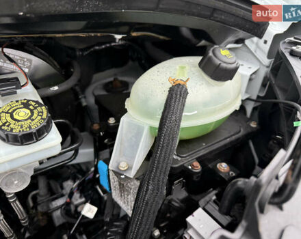 Белый Рено Мастер, объемом двигателя 0 л и пробегом 193 тыс. км за 23900 $, фото 38 на Automoto.ua