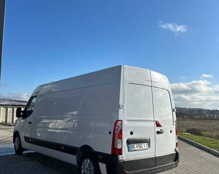 Белый Рено Мастер, объемом двигателя 2.3 л и пробегом 220 тыс. км за 18999 $, фото 1 на Automoto.ua