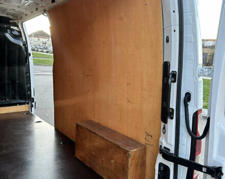 Білий Рено Мастєр, об'ємом двигуна 2.3 л та пробігом 201 тис. км за 18700 $, фото 70 на Automoto.ua