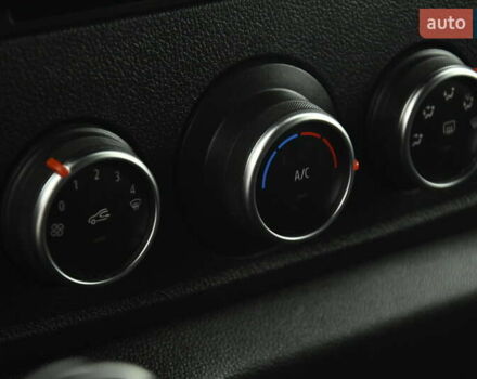 Белый Рено Мастер, объемом двигателя 2.3 л и пробегом 217 тыс. км за 19999 $, фото 28 на Automoto.ua