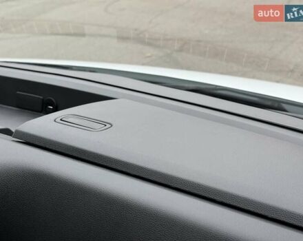 Белый Рено Мастер, объемом двигателя 2.3 л и пробегом 224 тыс. км за 18350 $, фото 24 на Automoto.ua