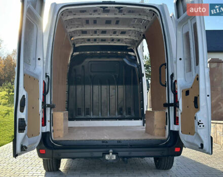 Белый Рено Мастер, объемом двигателя 2.5 л и пробегом 155 тыс. км за 20000 $, фото 4 на Automoto.ua