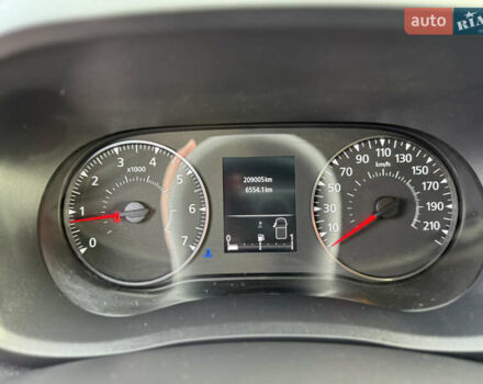 Белый Рено Мастер, объемом двигателя 2.3 л и пробегом 209 тыс. км за 21000 $, фото 54 на Automoto.ua