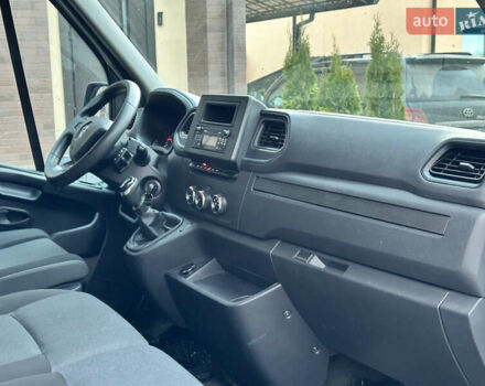 Білий Рено Мастєр, об'ємом двигуна 2.3 л та пробігом 93 тис. км за 22999 $, фото 8 на Automoto.ua