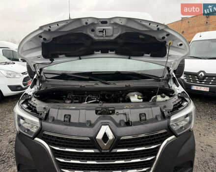 Белый Рено Мастер, объемом двигателя 0 л и пробегом 193 тыс. км за 23900 $, фото 34 на Automoto.ua