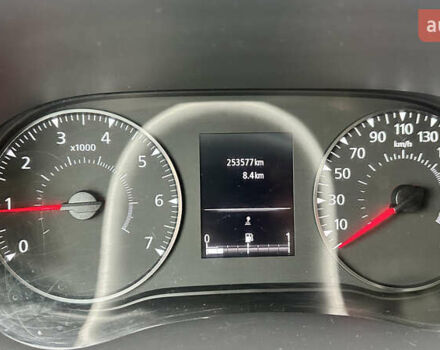 Білий Рено Мастєр, об'ємом двигуна 2.3 л та пробігом 253 тис. км за 17500 $, фото 9 на Automoto.ua