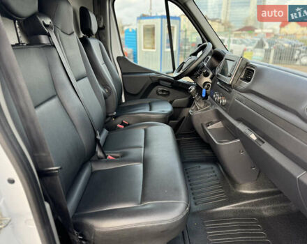 Белый Рено Мастер, объемом двигателя 2.3 л и пробегом 209 тыс. км за 21000 $, фото 71 на Automoto.ua