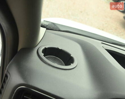 Белый Рено Мастер, объемом двигателя 2.3 л и пробегом 217 тыс. км за 19999 $, фото 19 на Automoto.ua