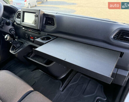 Білий Рено Мастєр, об'ємом двигуна 2.3 л та пробігом 187 тис. км за 21900 $, фото 57 на Automoto.ua