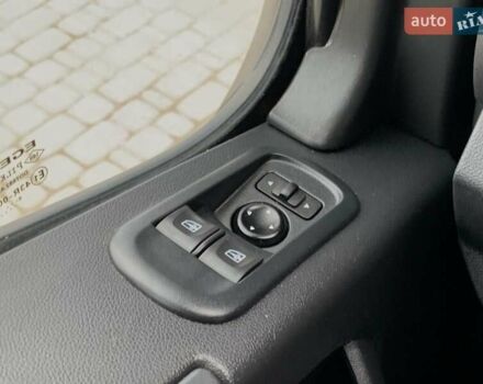 Белый Рено Мастер, объемом двигателя 2.3 л и пробегом 209 тыс. км за 19999 $, фото 38 на Automoto.ua