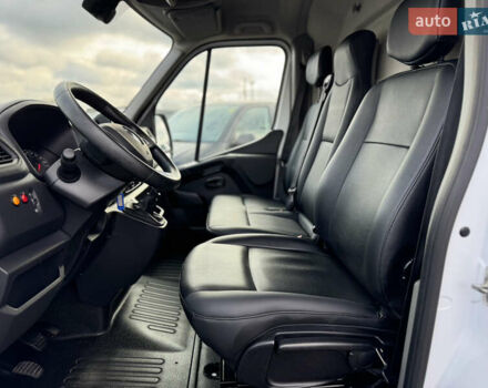 Белый Рено Мастер, объемом двигателя 2.3 л и пробегом 209 тыс. км за 21000 $, фото 35 на Automoto.ua