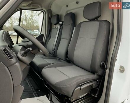 Белый Рено Мастер, объемом двигателя 2.3 л и пробегом 209 тыс. км за 19999 $, фото 26 на Automoto.ua