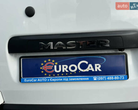 Белый Рено Мастер, объемом двигателя 2.3 л и пробегом 209 тыс. км за 21000 $, фото 30 на Automoto.ua
