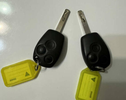 Белый Рено Мастер, объемом двигателя 2.3 л и пробегом 174 тыс. км за 20800 $, фото 45 на Automoto.ua