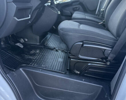 Білий Рено Мастєр, об'ємом двигуна 2.3 л та пробігом 201 тис. км за 18700 $, фото 34 на Automoto.ua