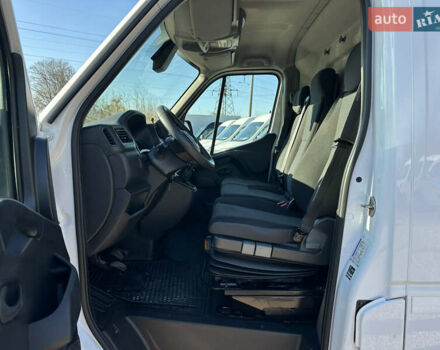 Білий Рено Мастєр, об'ємом двигуна 2.3 л та пробігом 226 тис. км за 20200 $, фото 17 на Automoto.ua