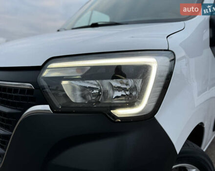 Белый Рено Мастер, объемом двигателя 2.3 л и пробегом 174 тыс. км за 21500 $, фото 11 на Automoto.ua