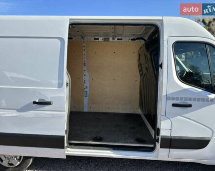 Білий Рено Мастєр, об'ємом двигуна 2.3 л та пробігом 226 тис. км за 20200 $, фото 28 на Automoto.ua