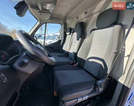 Белый Рено Мастер, объемом двигателя 2.3 л и пробегом 226 тыс. км за 19600 $, фото 17 на Automoto.ua