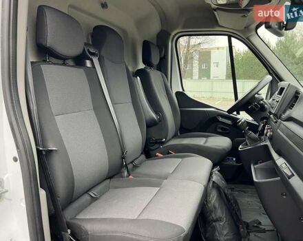 Белый Рено Мастер, объемом двигателя 2.3 л и пробегом 235 тыс. км за 18799 $, фото 30 на Automoto.ua