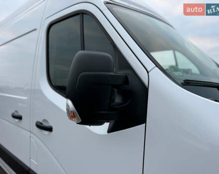 Белый Рено Мастер, объемом двигателя 2.3 л и пробегом 174 тыс. км за 21500 $, фото 18 на Automoto.ua