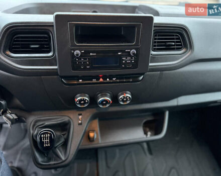 Белый Рено Мастер, объемом двигателя 2.3 л и пробегом 174 тыс. км за 21500 $, фото 76 на Automoto.ua