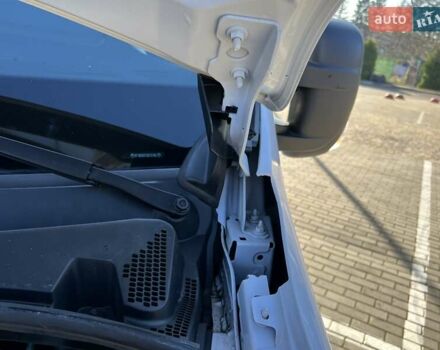 Білий Рено Мастєр, об'ємом двигуна 2.3 л та пробігом 198 тис. км за 18699 $, фото 20 на Automoto.ua